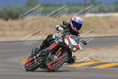 media/Sep-11-2022-SoCal Trackdays (Sun) [[81b7e951af]]/Turn 16 (945am)/